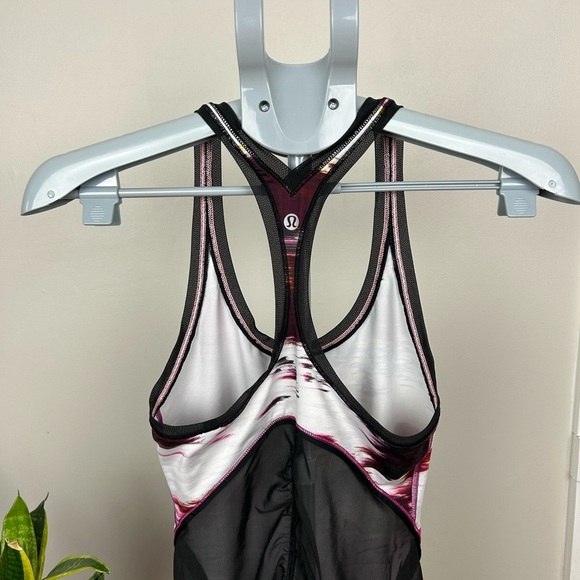 LULULEMON NWOT!  Cool Racerback Workout Tank Shine On Tank Top - Picture 8 of 9